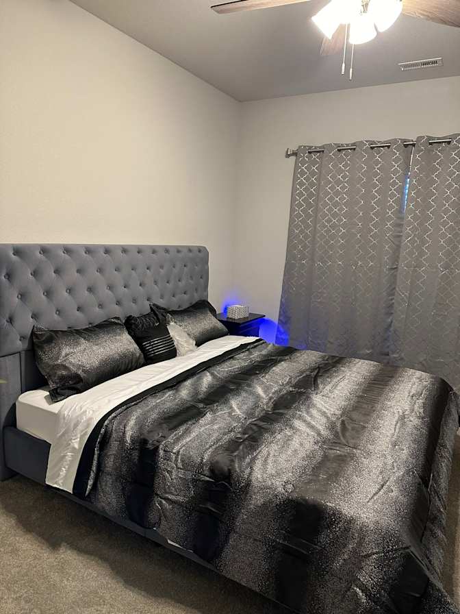 NAGIMU's room
