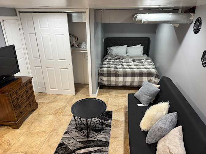 Kelvin's room