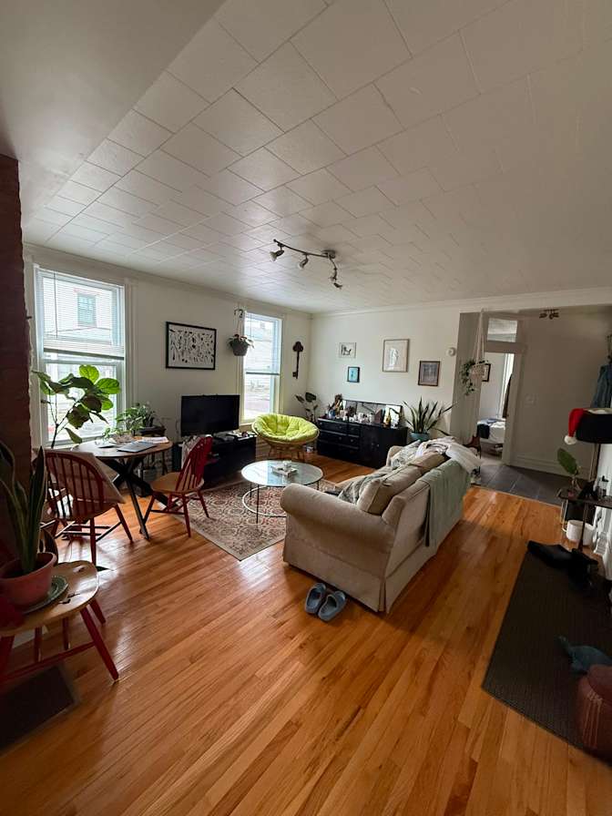 Miguel Wansing's room