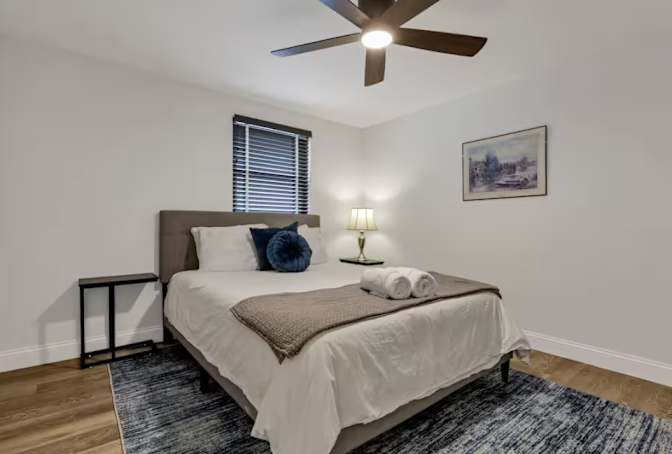Leona's room