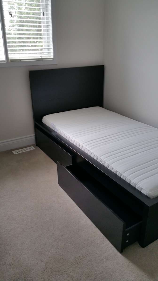 Kurt's room