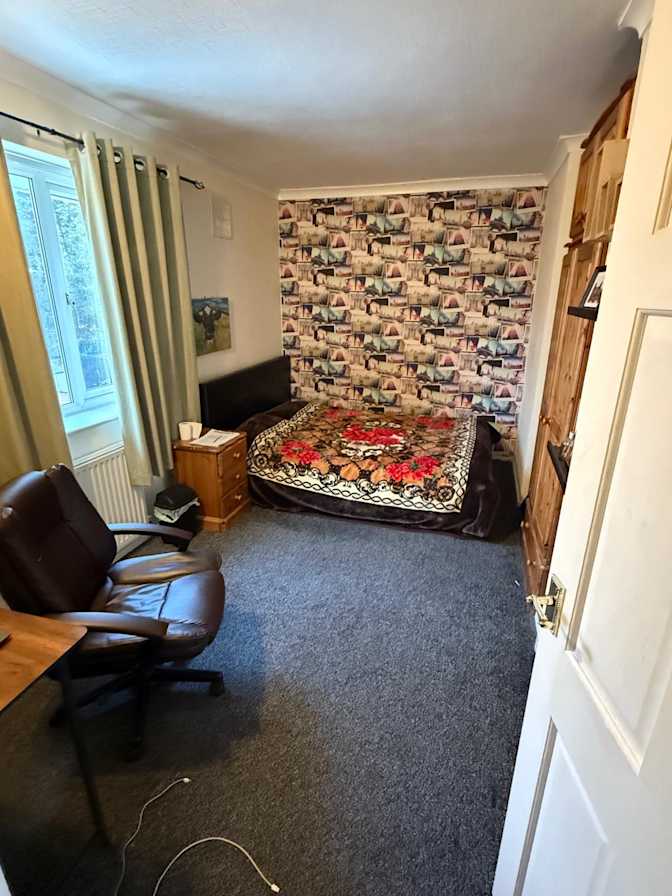 Salman's room