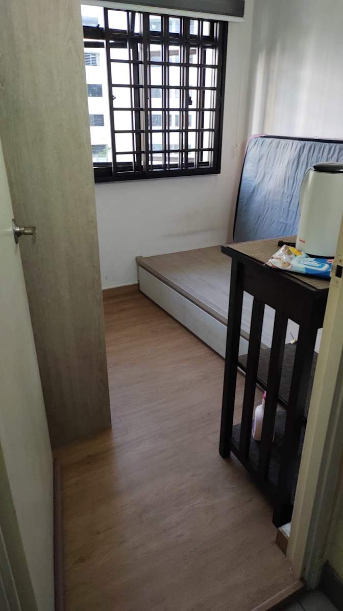 Daren's room