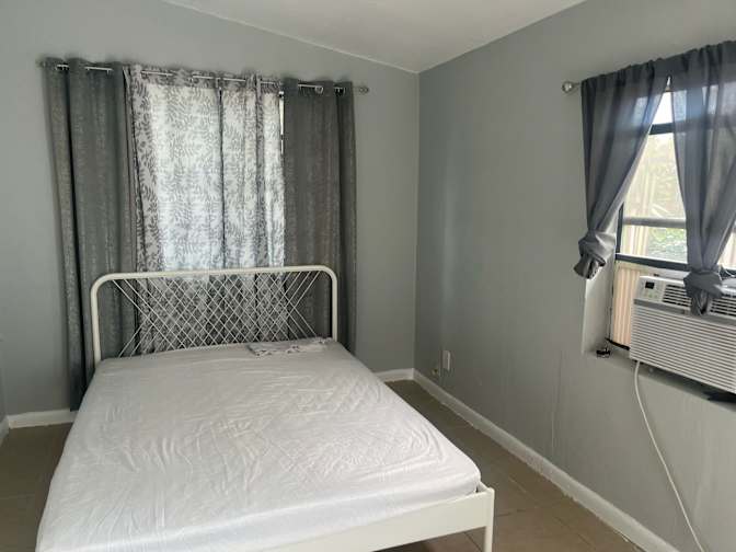 Nilufer Ucler's room