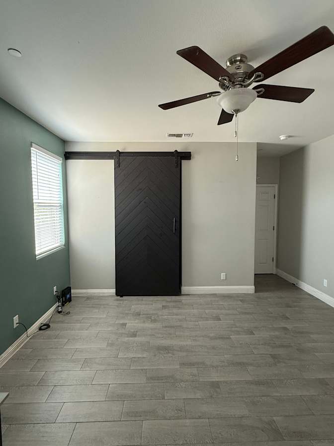 Javier Hernandez's room