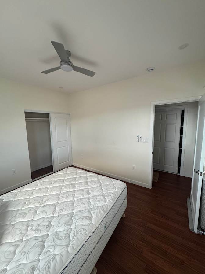 elliott's room
