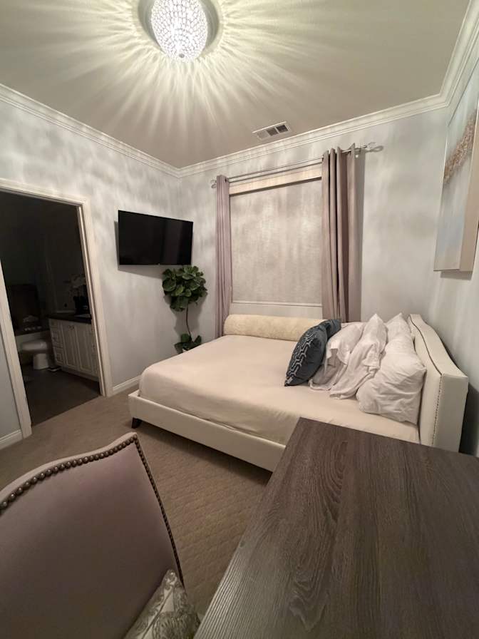 Annie's room