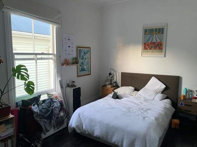 Thomas's room