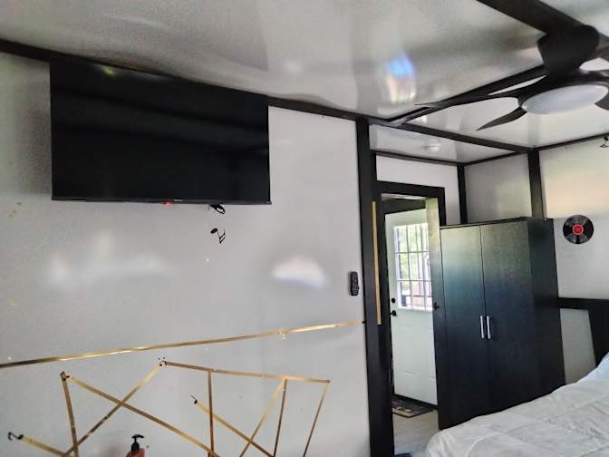 Trulans's room