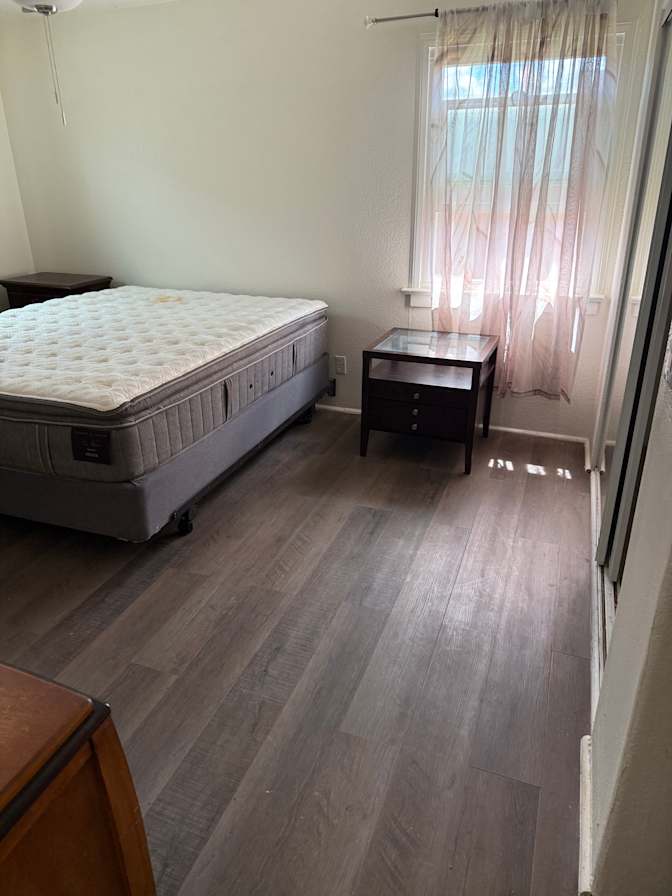 john's room