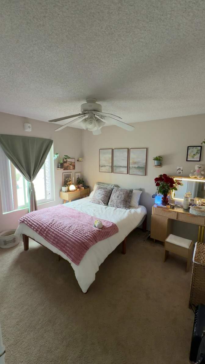 yesenia deguire's room