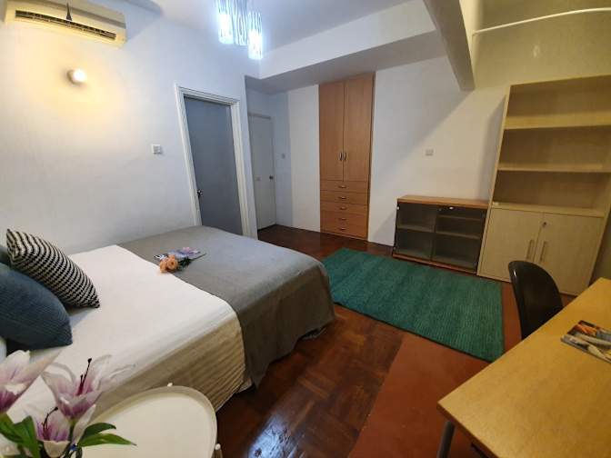 VVA EI's room