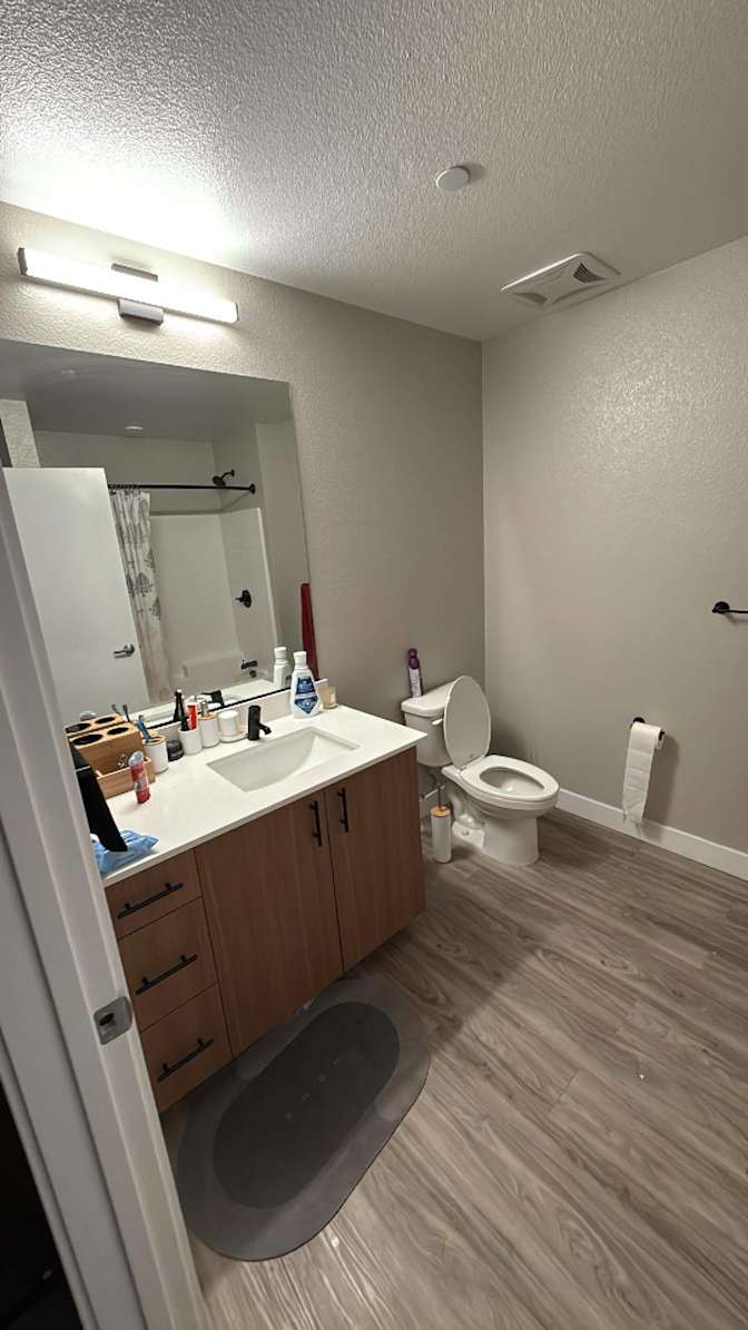 Yan's room