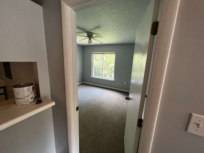 Alcove Rooms's room