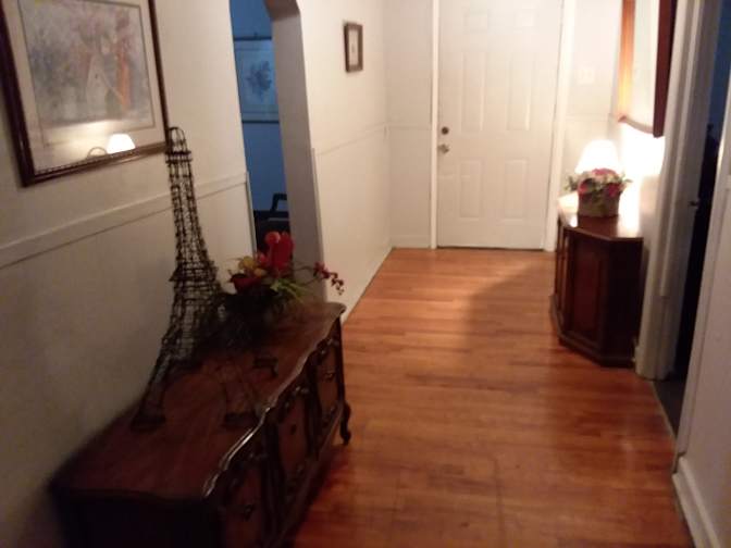 Detres's room
