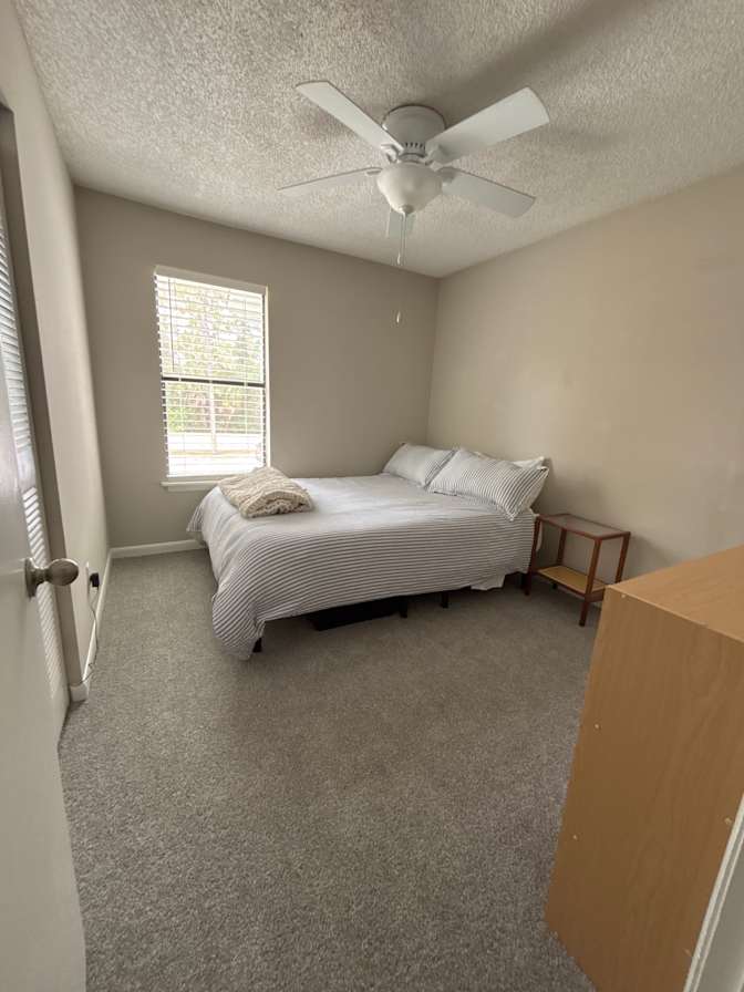 Ana's room