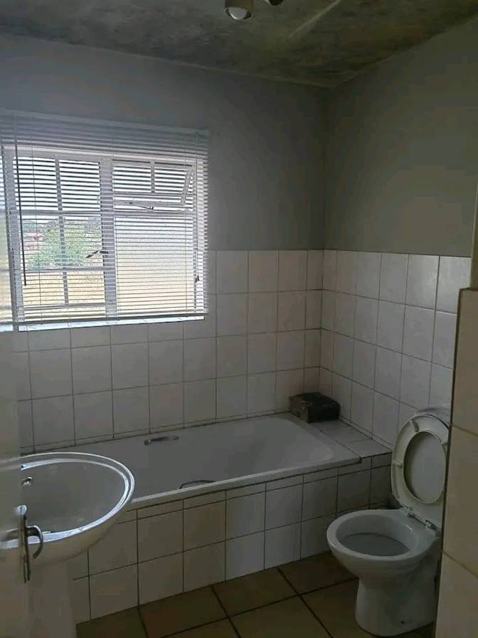 Lindokuhle Sithole's room
