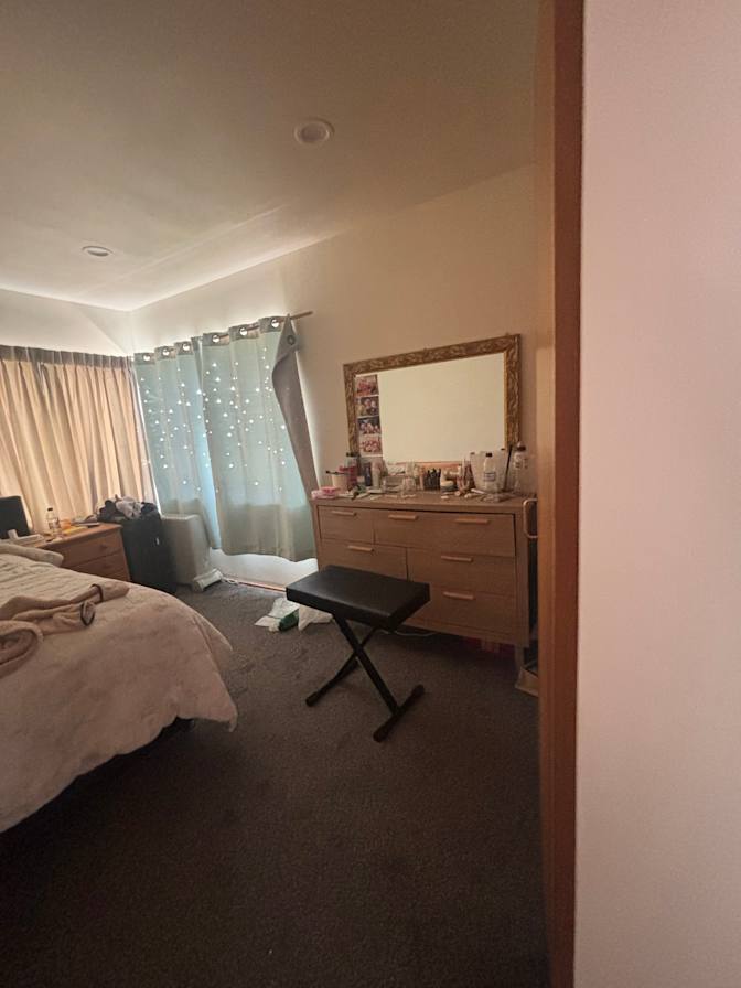 Jazz Rou's room