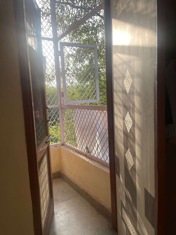 Anuj Papneja's room