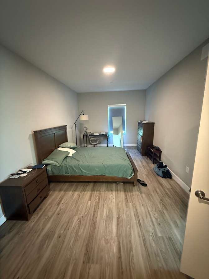 Yan's room