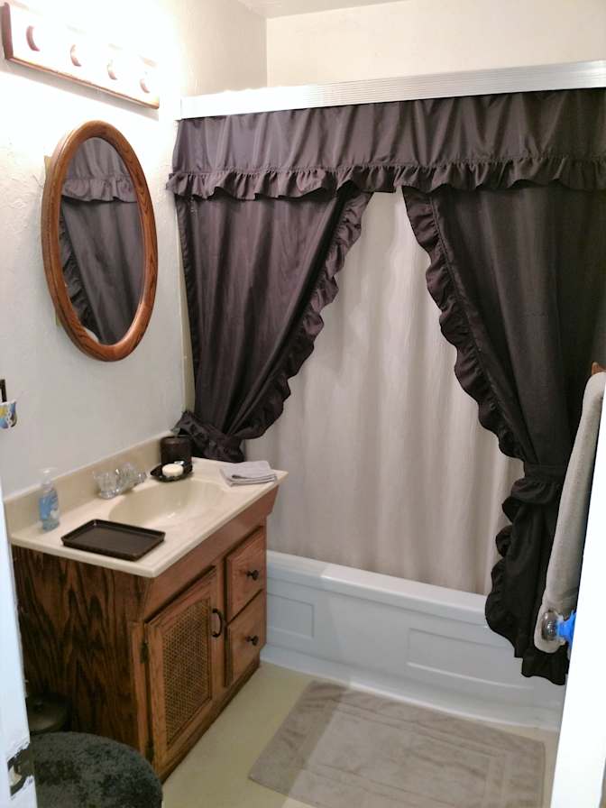 Cindy's room