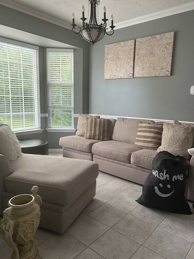 Caroline's room