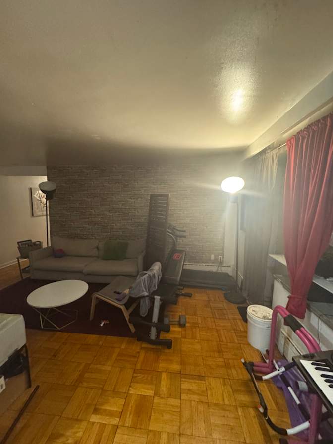 Kellz's room