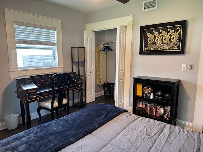 Lisa's room