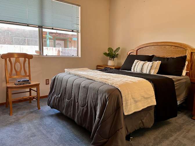Lynn's room