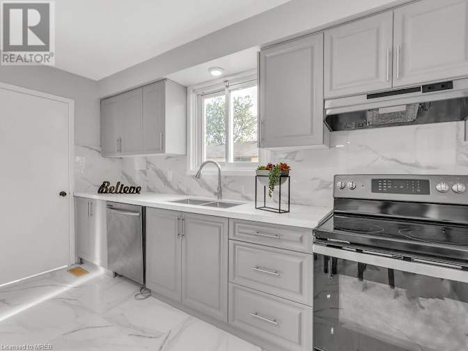 Vrushti Trivedi's room