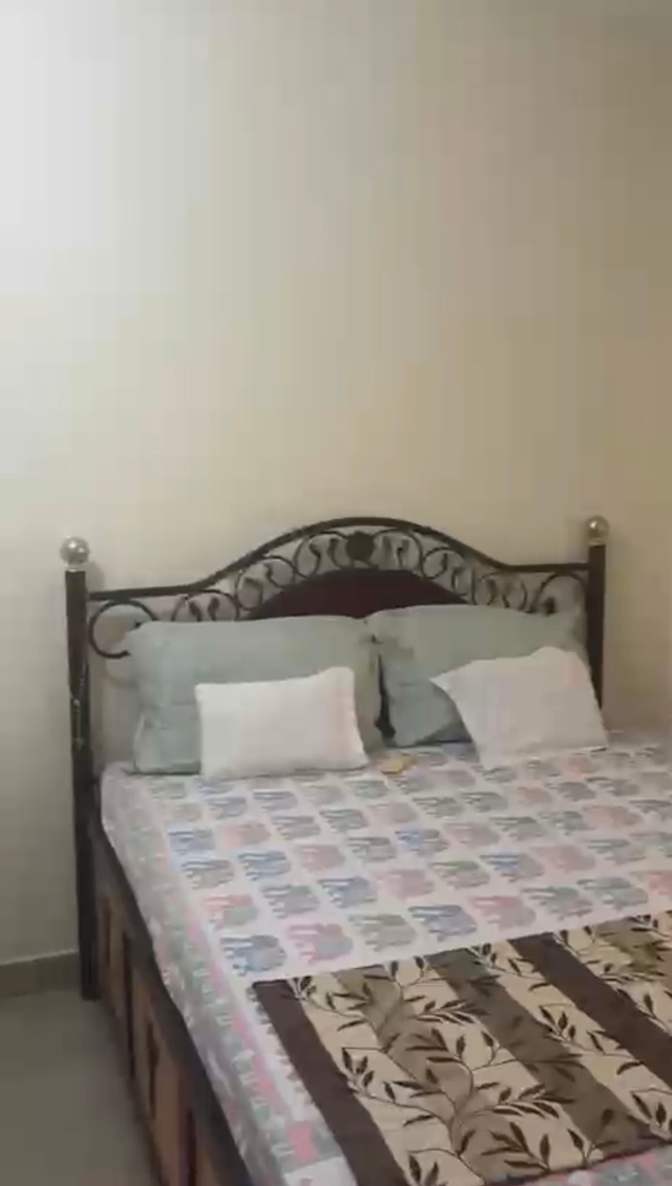 Tanishaa's room