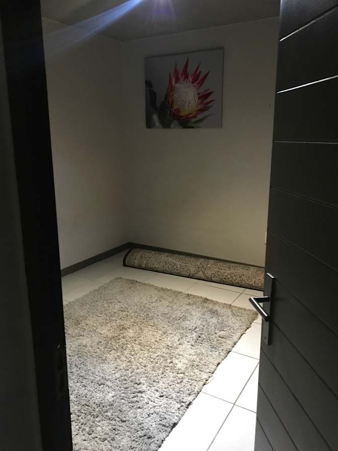 Thomson's room