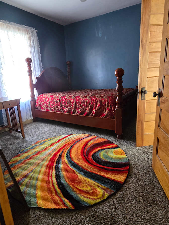 ROSALIE M BEDNARZ's room