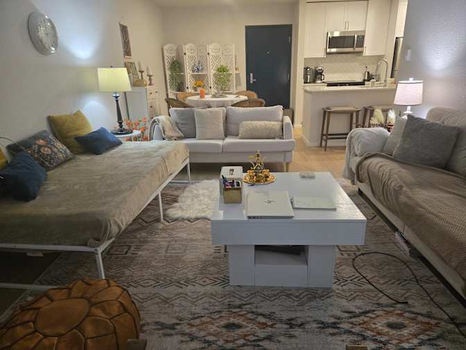 JODI's room
