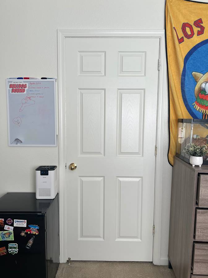 Izabella's room