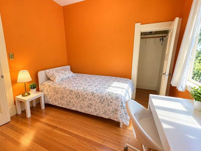 Shirin's room