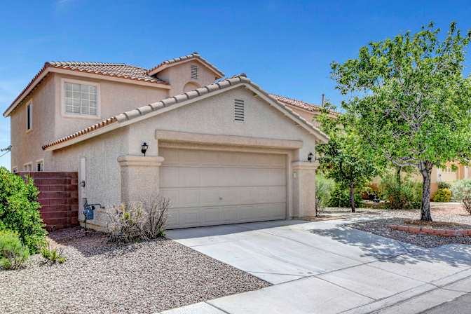 Summerlin Room for Rent (Furnished)'s room