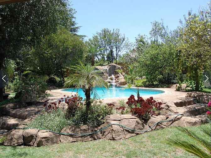 Tee's room