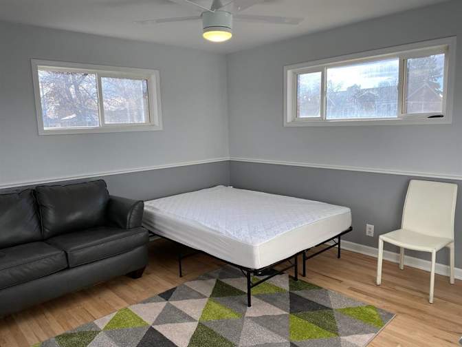 Arturo's room