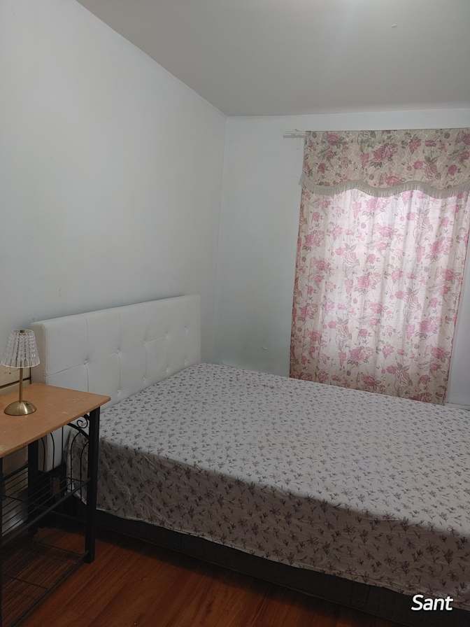 sana's room