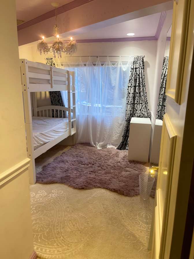 Sara's room