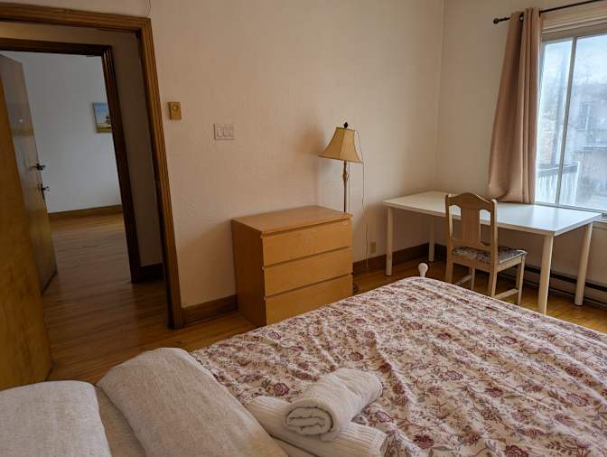 LEI XU's room