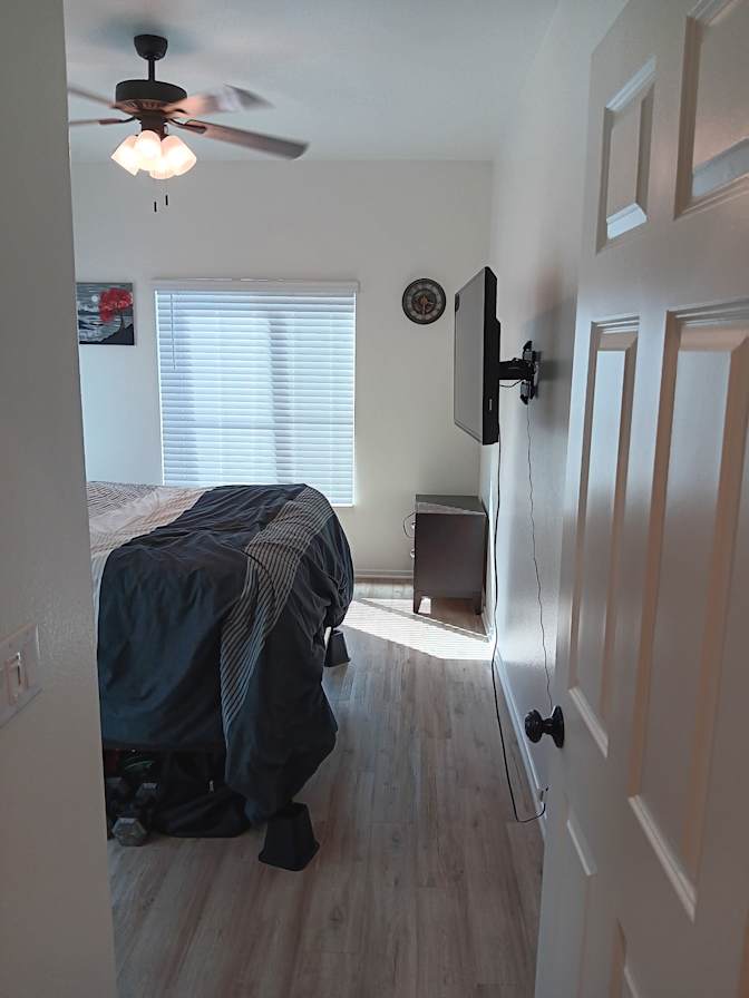 Alexis's room
