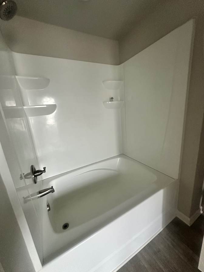 Alcove Rooms's room