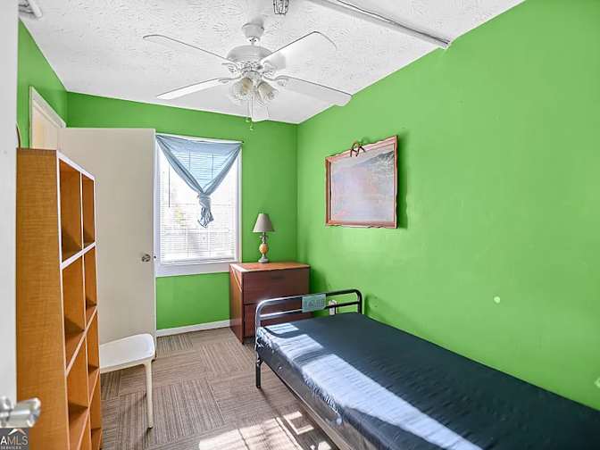 Ariel Rene's room