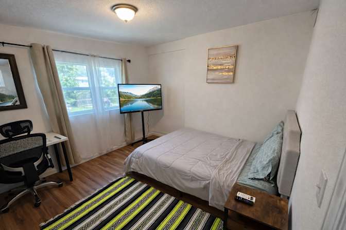 Larry's room