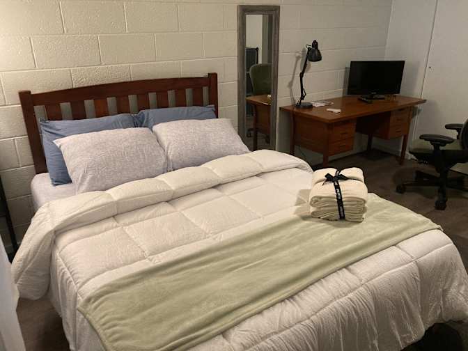 Glenn Higa's room