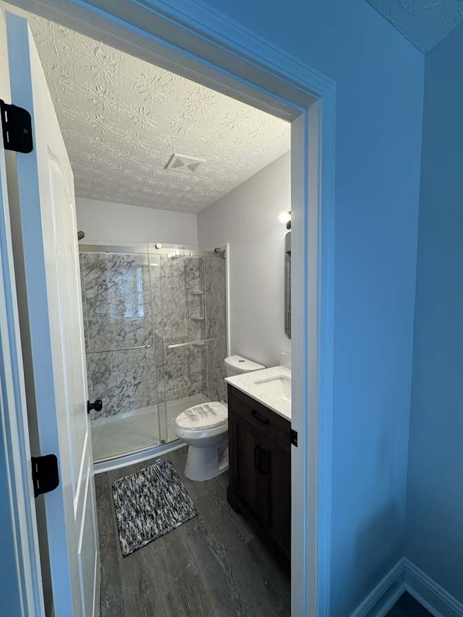 Alcove Rooms's room