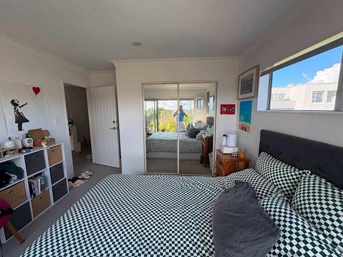 Jordan Larsen's room