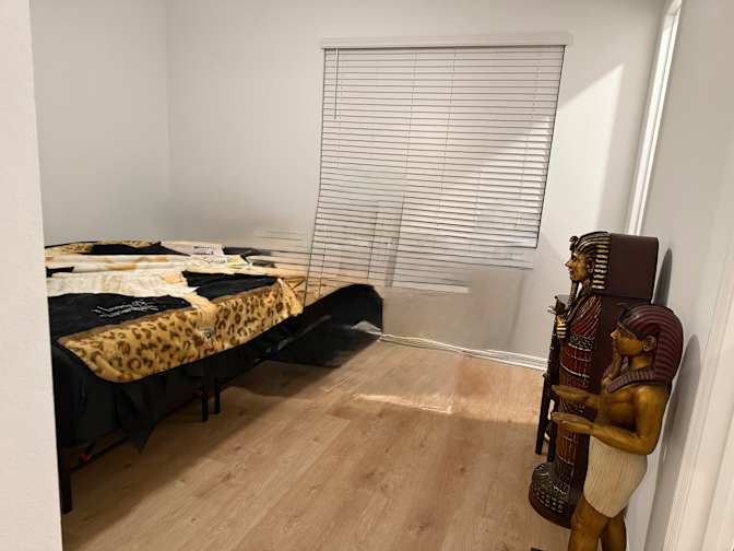 Tammy's room